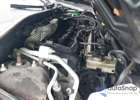 2010 Ford Focus Se из США, поврежденный, VIN 1FAHP3CN4AW108553